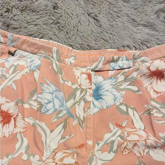 Liz Golf Size Shorts Size 16 Silk Pleat Front Peach Floral Hawaiian Print - Picture 2 of 10